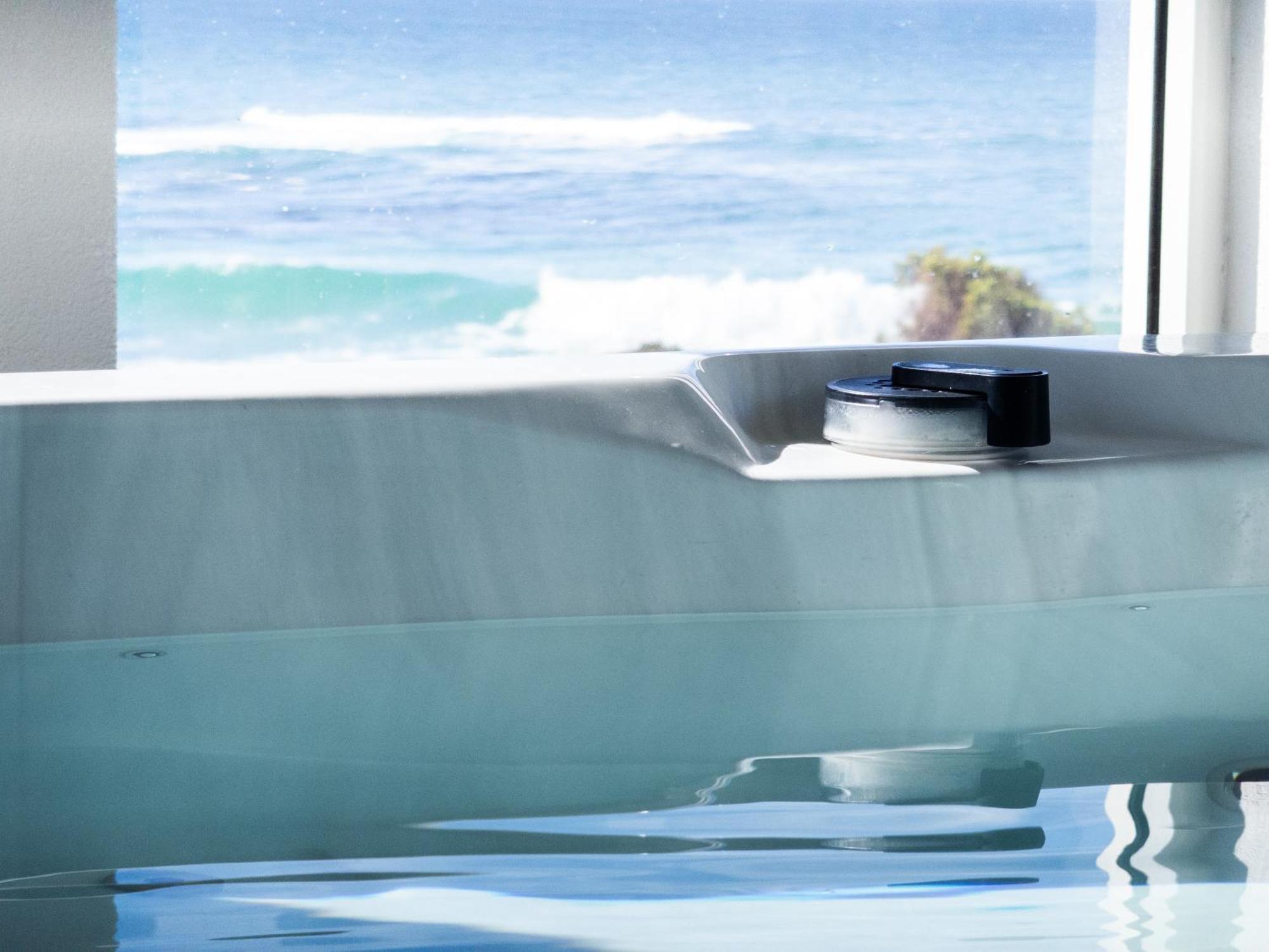 Saltwater - Absolute Oceanfront, Fire Pits, Some Villas With Hot Tubs And Sauna Falmouth Екстериор снимка
